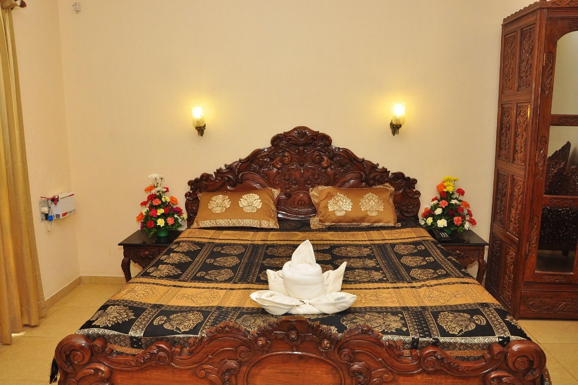 קלנגוטה Villa Theresa Beach Resort מראה חיצוני תמונה