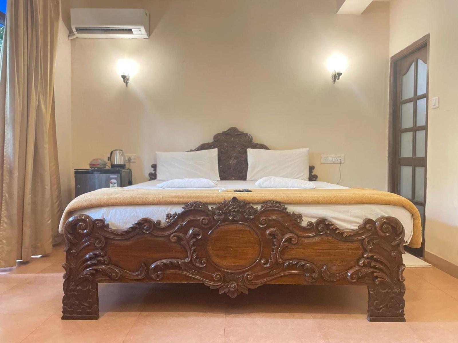 קלנגוטה Villa Theresa Beach Resort מראה חיצוני תמונה