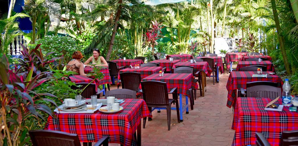 קלנגוטה Villa Theresa Beach Resort מראה חיצוני תמונה