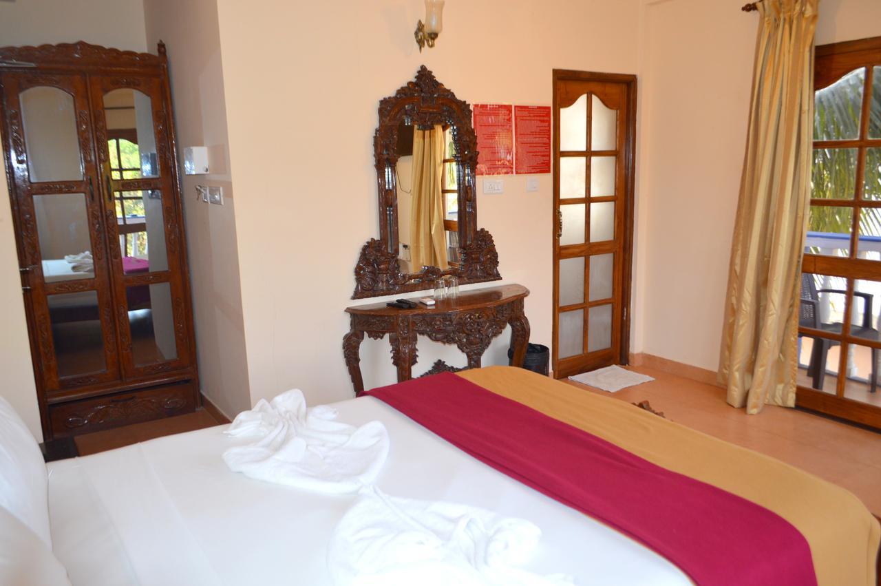קלנגוטה Villa Theresa Beach Resort מראה חיצוני תמונה