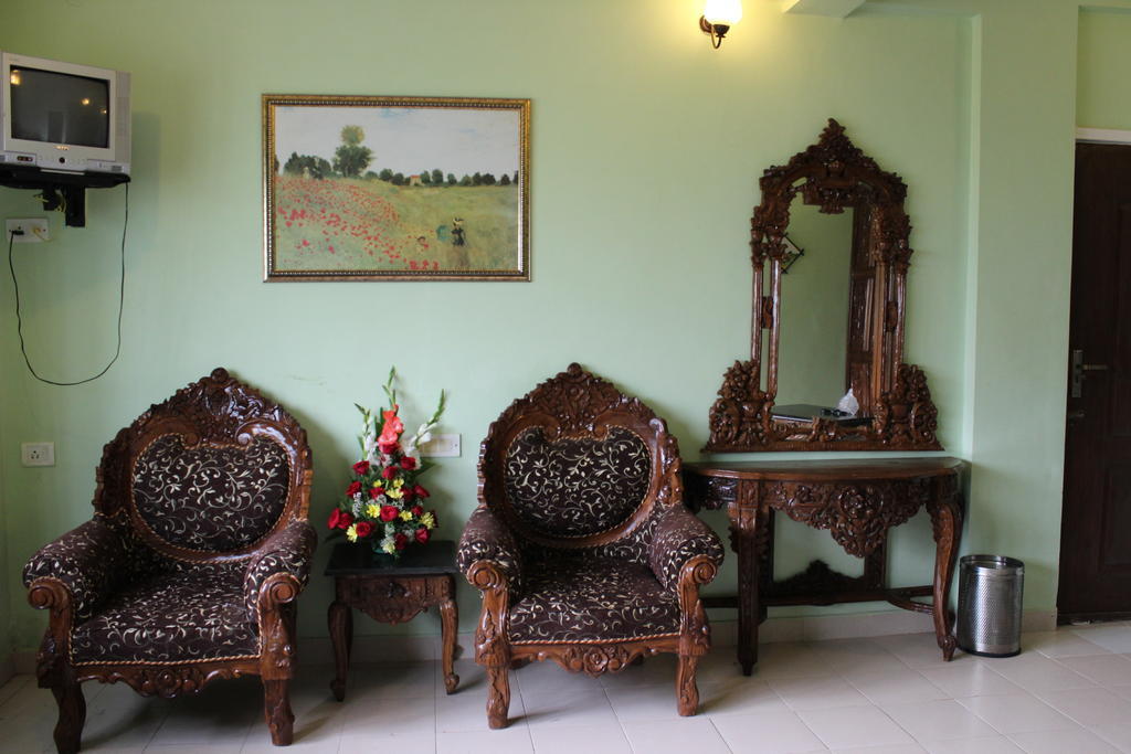 קלנגוטה Villa Theresa Beach Resort מראה חיצוני תמונה