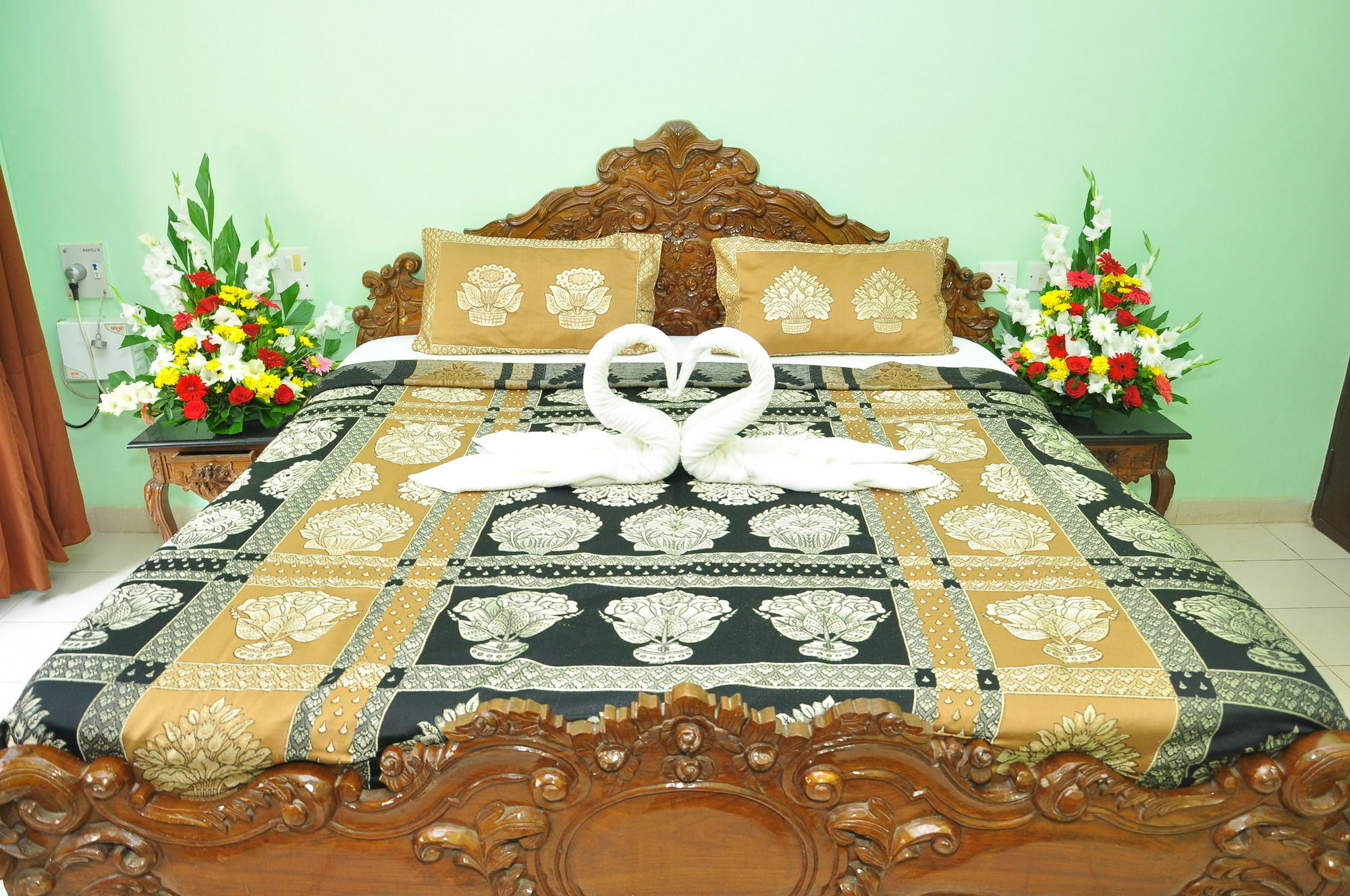 קלנגוטה Villa Theresa Beach Resort מראה חיצוני תמונה