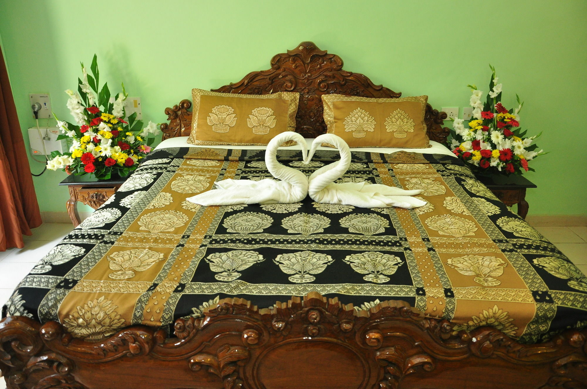 קלנגוטה Villa Theresa Beach Resort מראה חיצוני תמונה
